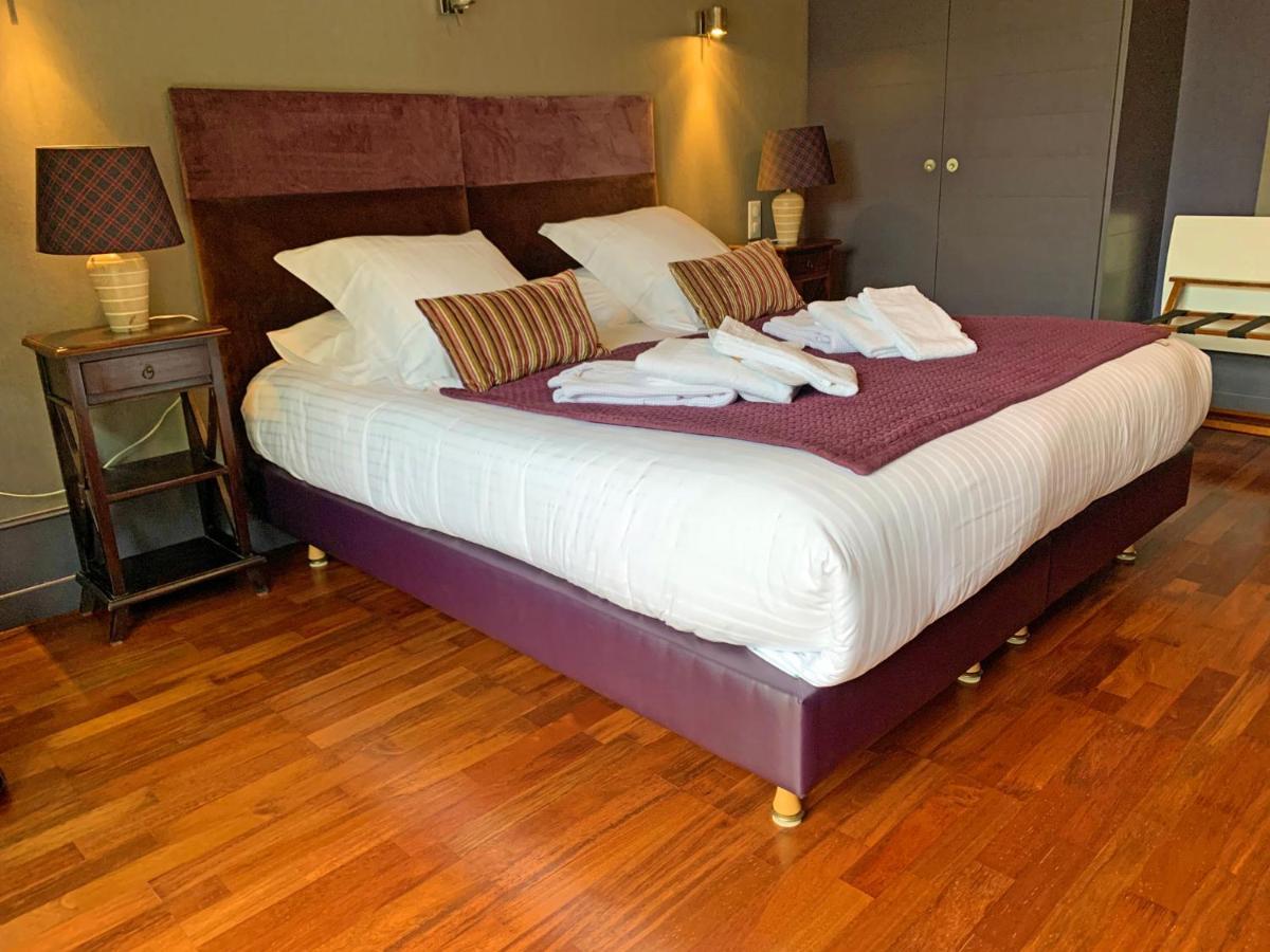 Au Pre Carre Hotell Plumergat Rum bild