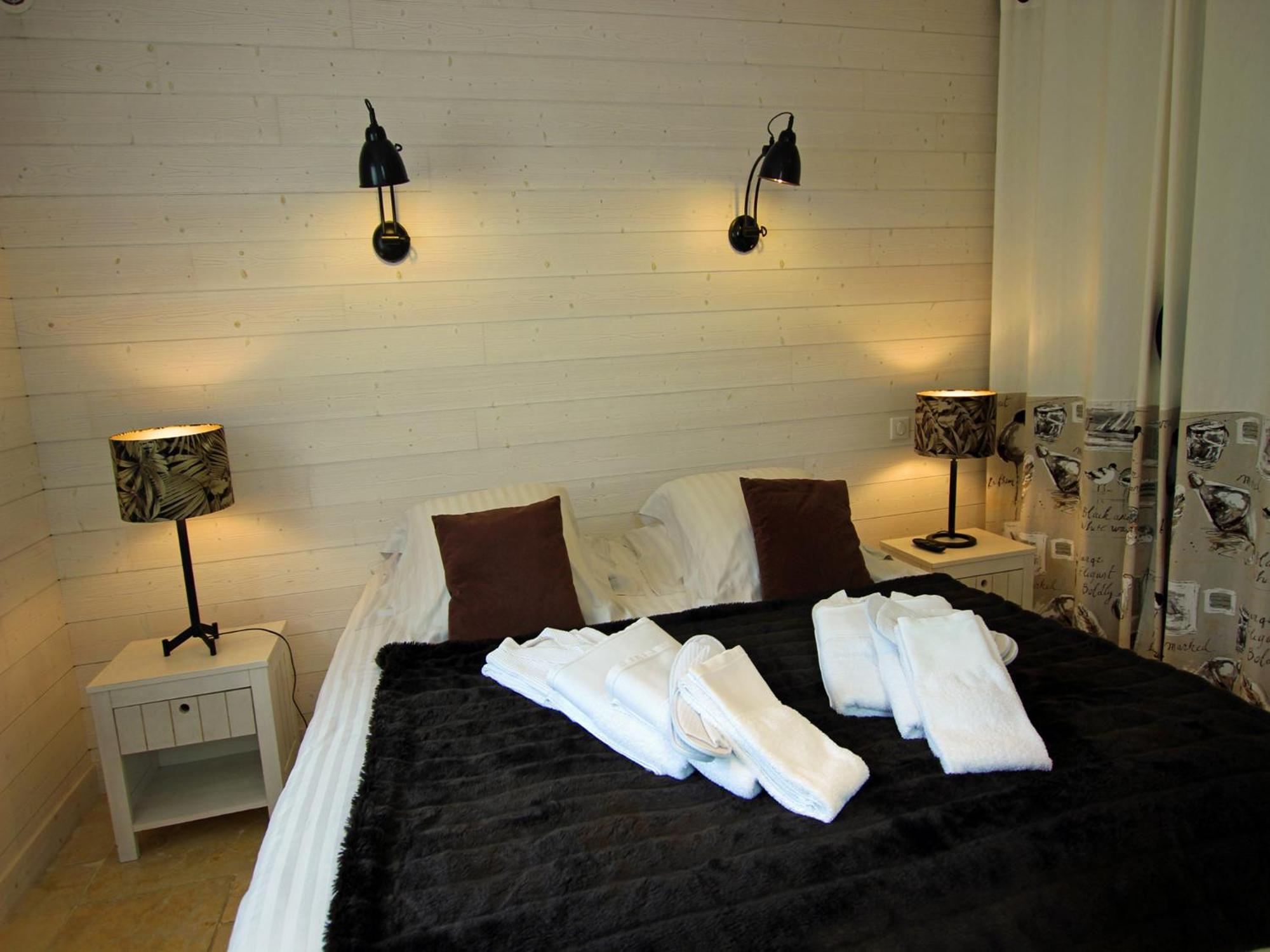 Au Pre Carre Hotell Plumergat Exteriör bild