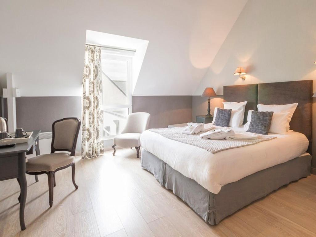 Au Pre Carre Hotell Plumergat Rum bild